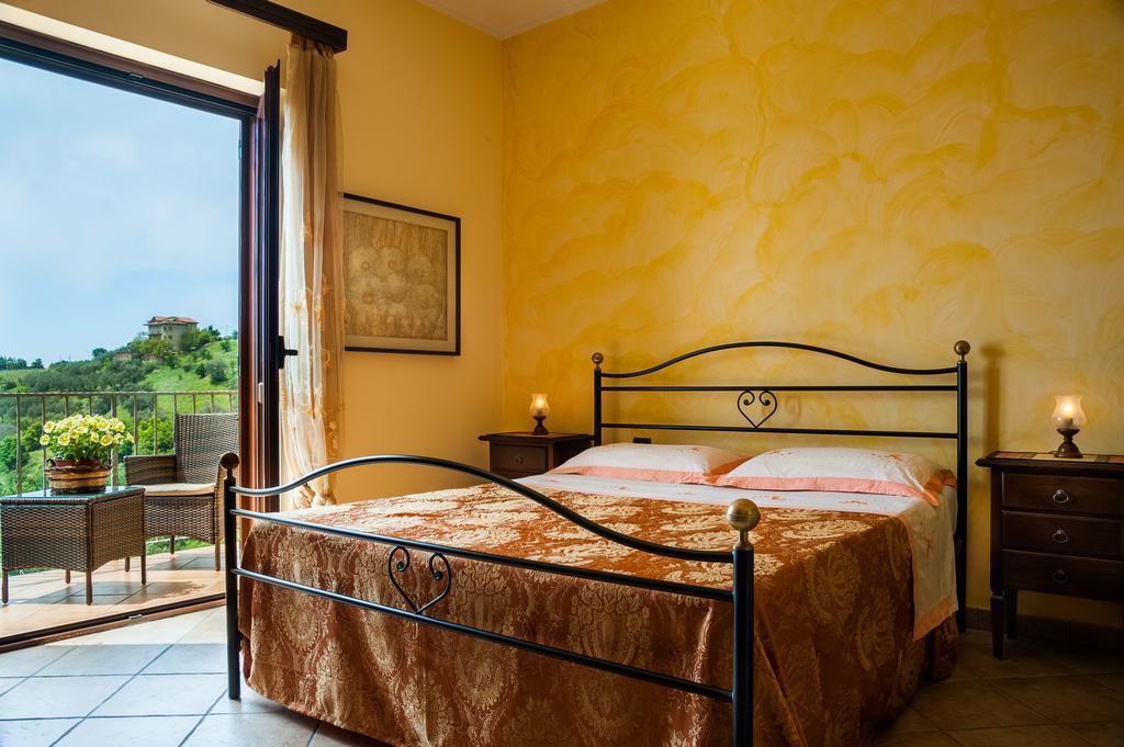 Villa Bernadette San Mauro Cilento Room photo